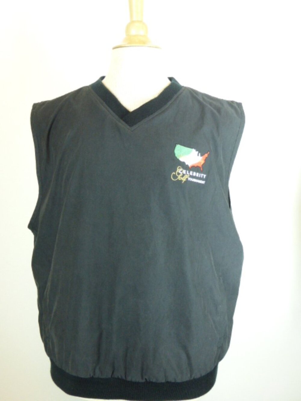 TEHAMA CLINT EASTWOOD Celebrity tournament GOLF sleeveless black wind vest  L